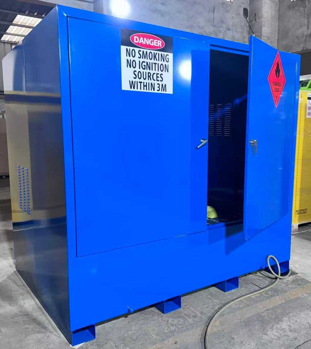 Derniers blogs de l'entreprise sur Demande croissante d’armoires compactes de stockage de fûts dangereux dans les installations industrielles